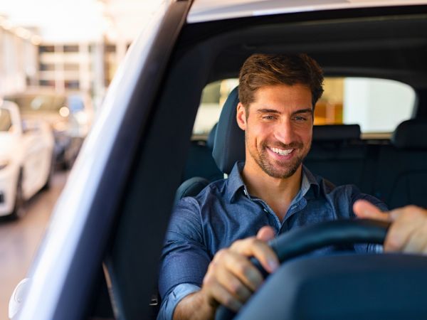 How to Choose the Right Vehicle for Pakistani Roads